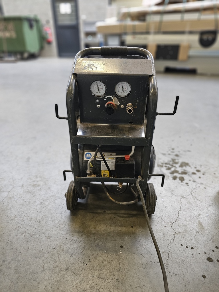 Tweedehands Compressor Contimac CM270/8/10/WF 230V (kopie)