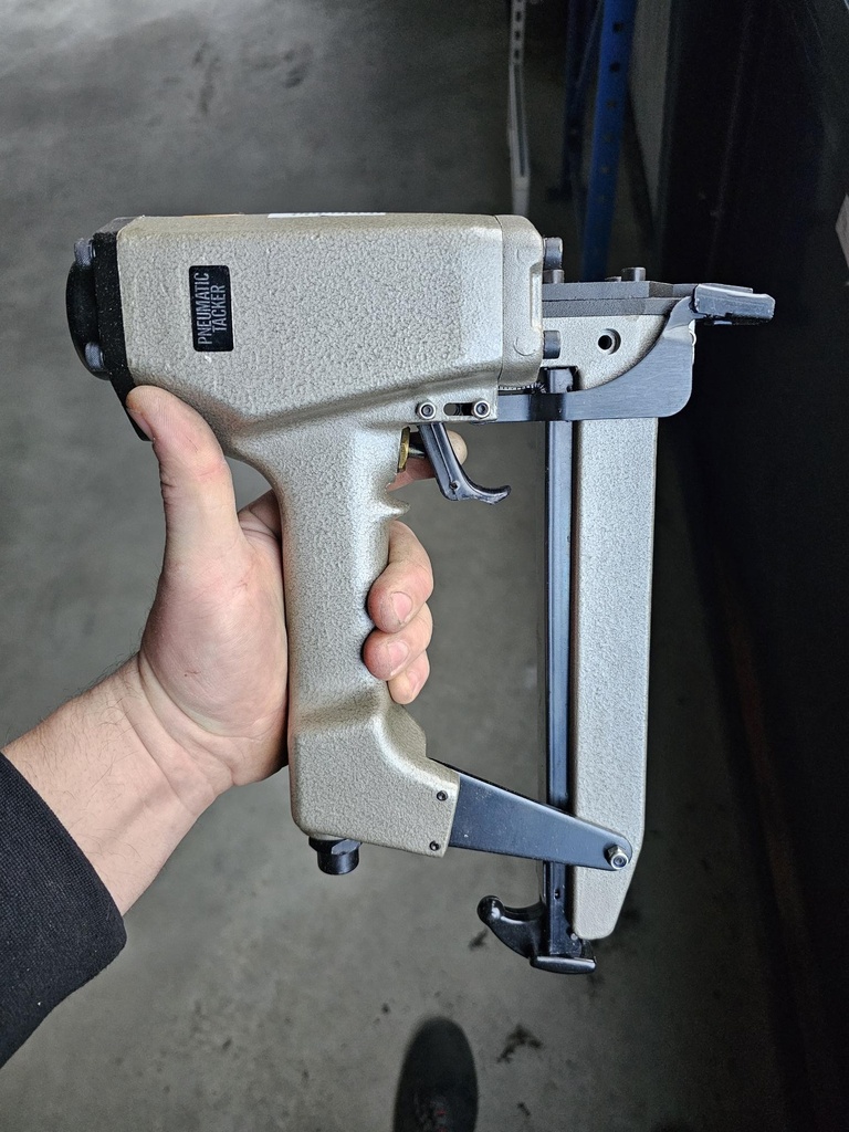 Tweedehands Tacker in koffer