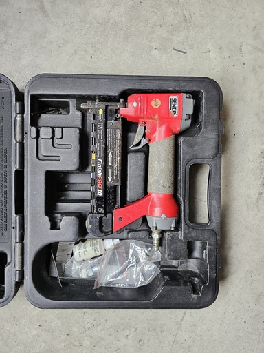 Tweedehands Senco Finish Pro 10  TF Pneumatische micropin tacker in koffer - 12-25 mm - 4,8-6,5 bar